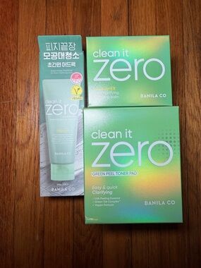 Clean It Zero Green Skincare Set - Mint Green